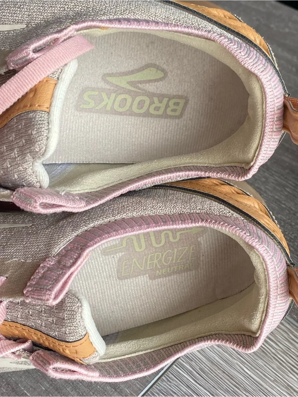 Brooks Levitate 2 Women’s Athletic Running Shoes Size 10B DNA AMP